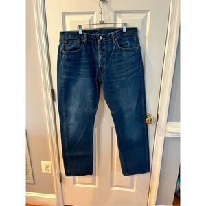 Levi’s 501 Button Fly Jeans sz 38X34 EUC